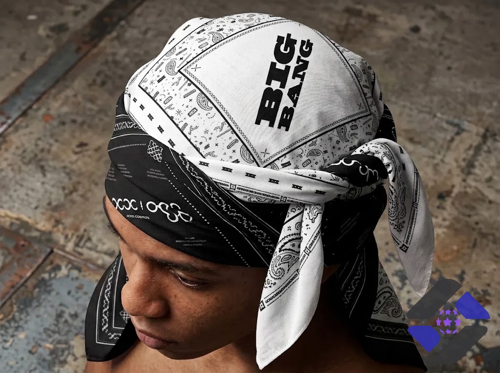 Big Bang World Tour In Goyang 2026 Paisley Bandana - side view of black face covering and braided hair